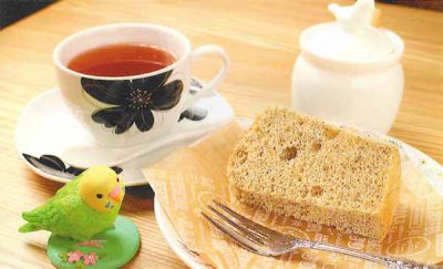 紅茶シフォンケーキと選べる紅茶のセット